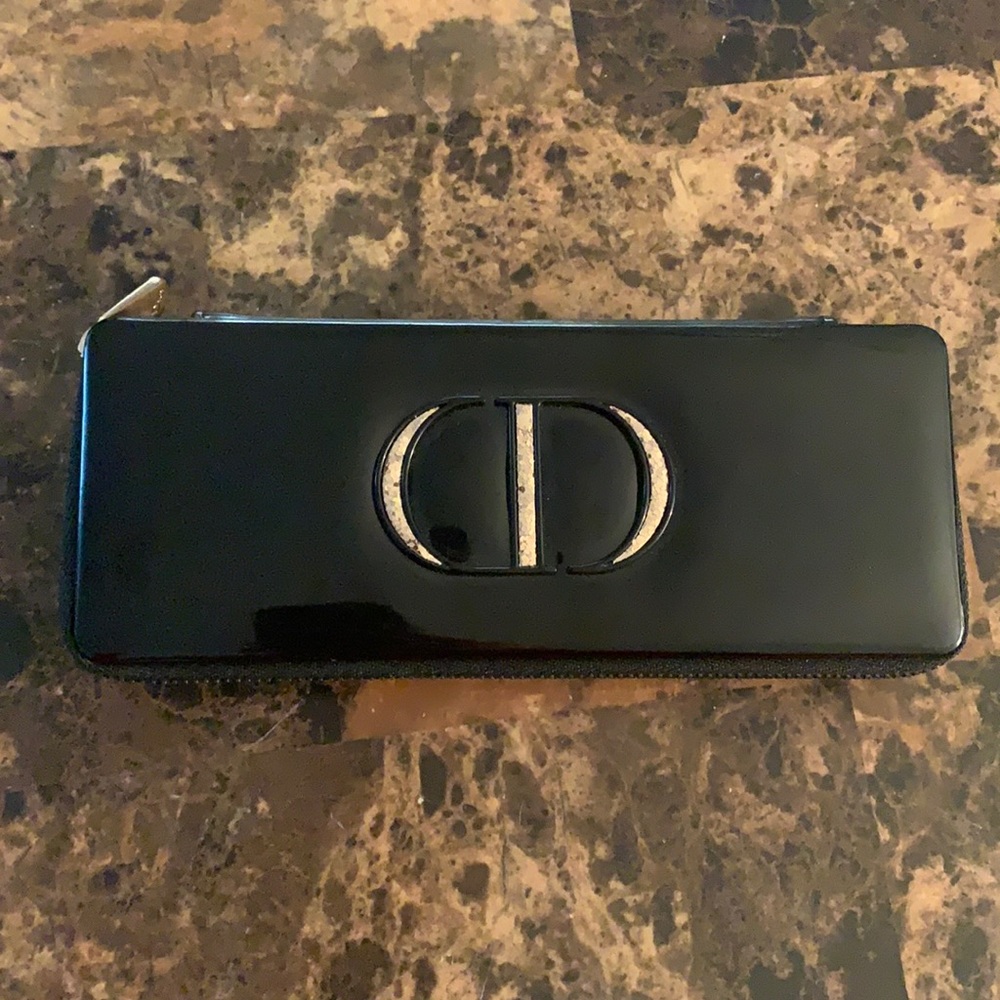 Cristian Dior holiday counter collection case
